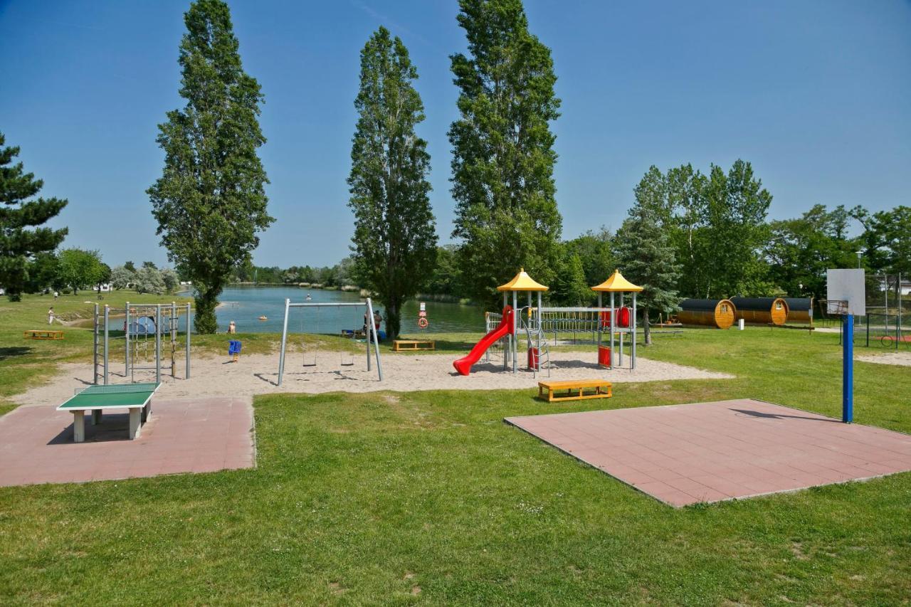 Knaus Campingpark Bad Duerkheim Ngoại thất bức ảnh